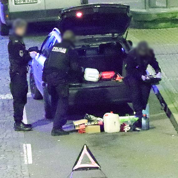 Diler winoujcia wpad? Policjanci przeszukiwali auto