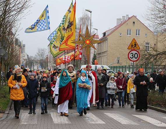 Gwiazda betlejemska poprowadzia winoujcian szlakiem Trzech Krli