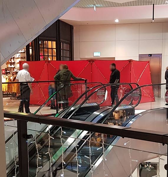 Nie pomogła długa reanimacja. W Galerii Corso zmarł mężczyzna