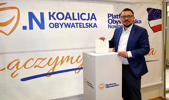 Platforma Obywatelska w winoujciu za Borysem Budk
