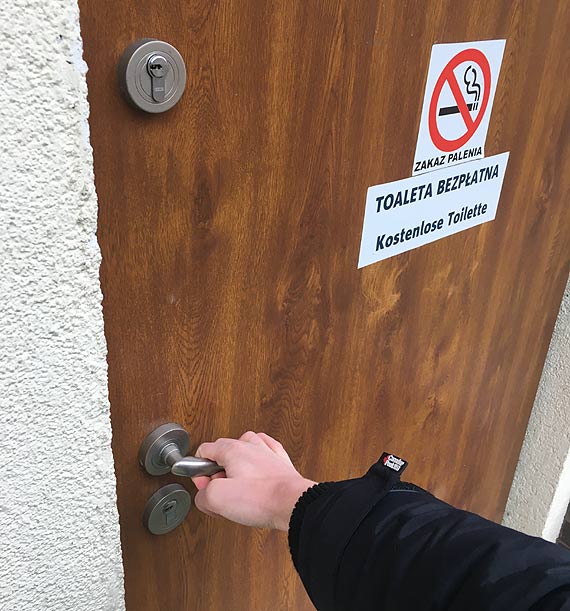 Toalety miejskie maj zimow przerw?