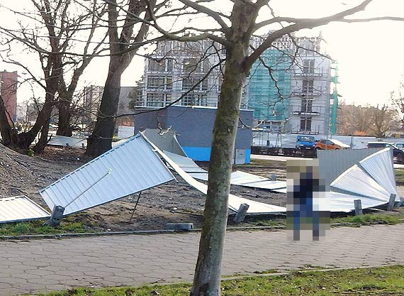 Mieszkaniec - Krajobraz księżycowy na ulicy Matejki!