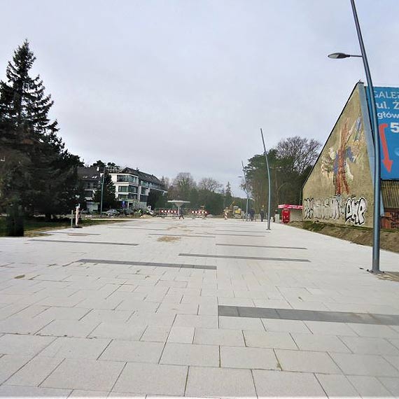 Spacerem po budowanej promenadzie