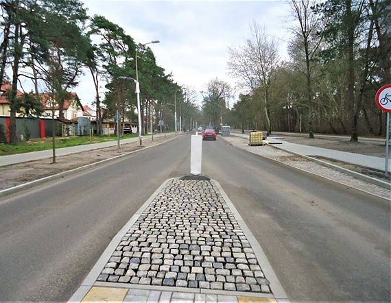 Ul. Wojska Polskiego. Zostaa gwnie kosmetyka