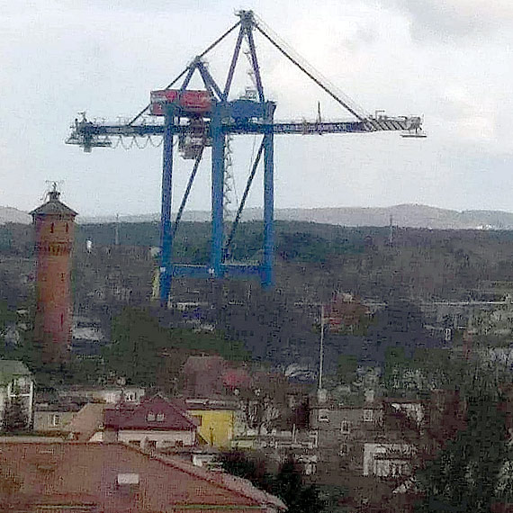 Takie giganty maj za kilka lat czsto odwiedza nasz port! Zobacz film!