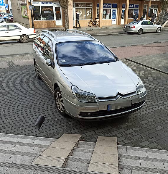 Kto podjedzie bliej?