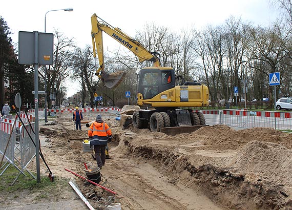Przebudowa ul. Wojska Polskiego. Zaczli od kanalizacji deszczowej