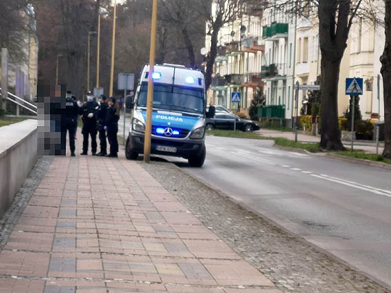 Mieszkańcy apelują - zostawcie nam to przejście!