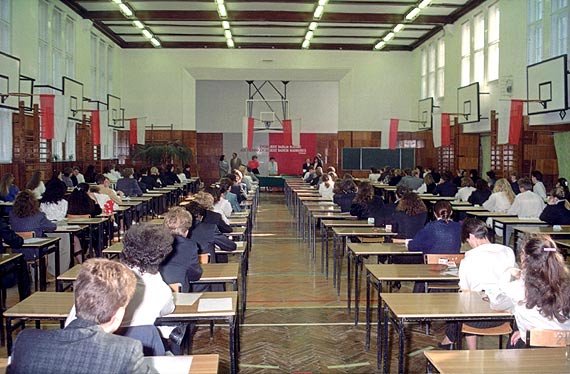 Tak było: Matury w Świnoujściu 25 i 30 lat temu. Zobacz fotogalerię!