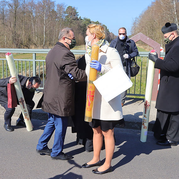 Granica zamknięta, ale nie dla wszystkich. Co wolno władzy, to nie tobie obywatelu...