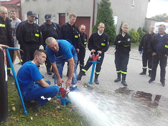 Woda nie tylko do picia, Potrzebna do gaszenia poarw