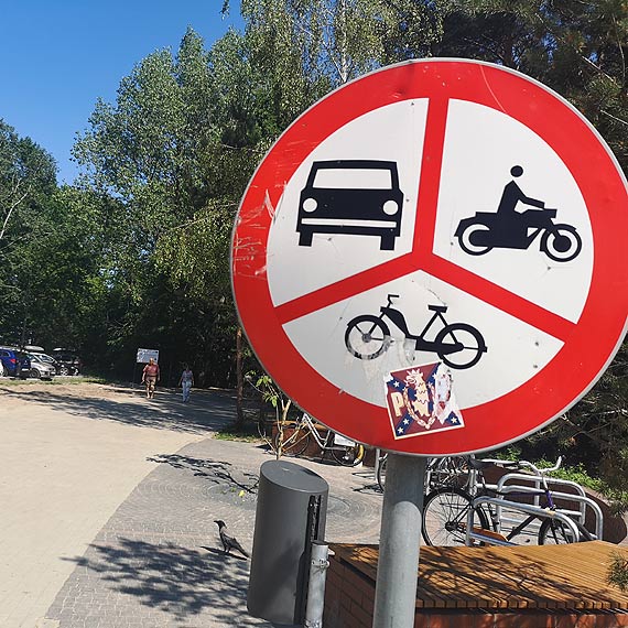 Czytelnik: Zapraszaj - zabraniaj