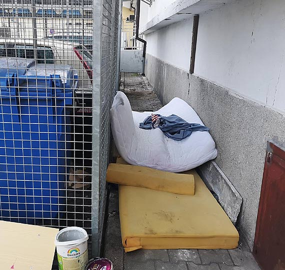 Mieszkanka: Wstyd - centrum miasta to sypialnia dla bezdomnych!