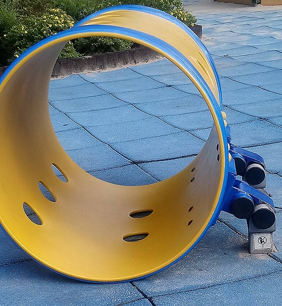 Mieszkaniec: Ten plac zabaw powinien by monitorowany!