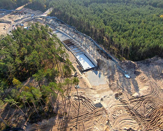 Tunel w winoujciu. Na wyspie powstaje niemal 800 potnych piercieni