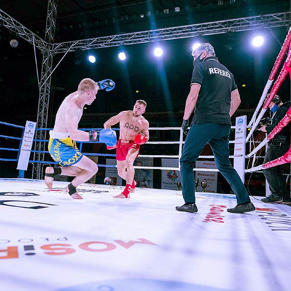 winoujcianin Mateusz Niejewski ZAWODOWYM MISTRZEM EUROPY i POLSKI w KICKBOXINGU!