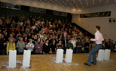 MIESZKANIEC WINOUJCIA ROBI FUROR W STOLICY!