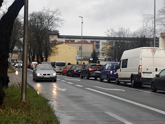 Chcesz wyjecha z miasta? Przygotuj si na kolejk gigant na prom