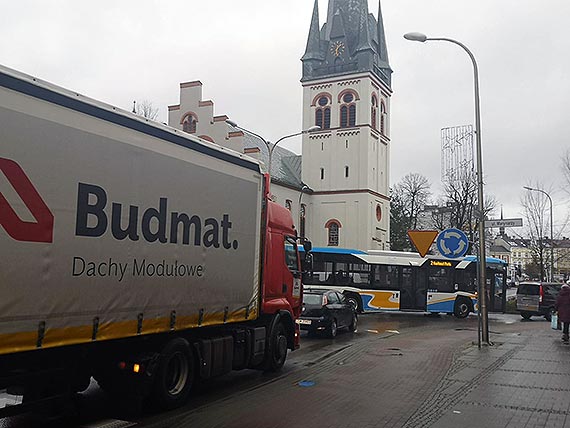 Chcesz wyjecha z miasta? Przygotuj si na kolejk gigant na prom