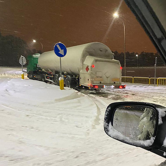  Czy dojazd do gazoportu nie powinien by odnieany w pierwszej kolejnoci!?