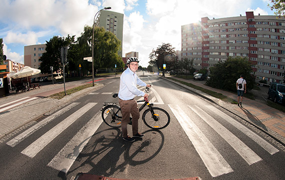 Radny Borowski tumaczy si ze swojej interpelacji: Miasto powinno by przede wszystkim dla pieszych i rowerzystw