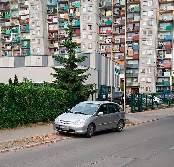 Mieszkaniec: Mistrz parkowania ulica Grodzka Uznam Arena