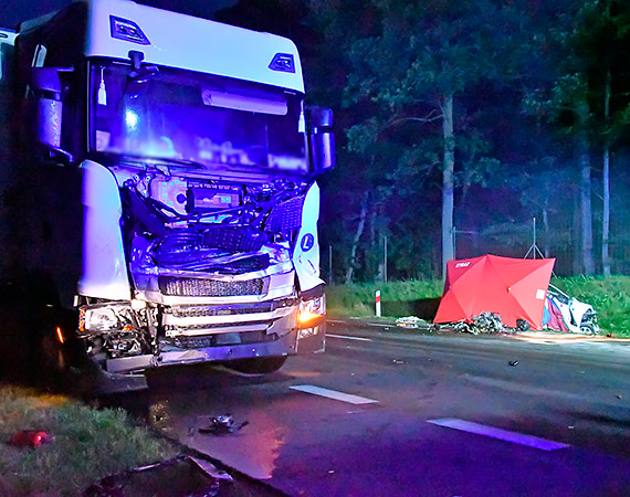 Tragiczny wypadek na DK3 za Międzyzdrojami na wysokości Wolińskiego Parku Narodowego. Zobacz film! [1]