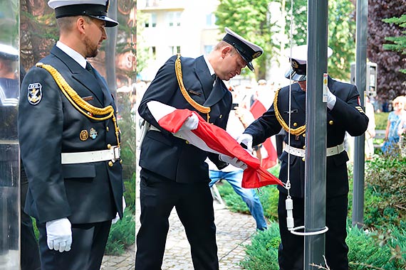 W wito Wojska Polskiego marynarze 8 Flotylli Obrony Wybrzea zaprezentowali si na ulicach miasta i zaprosili na pokady okrtw