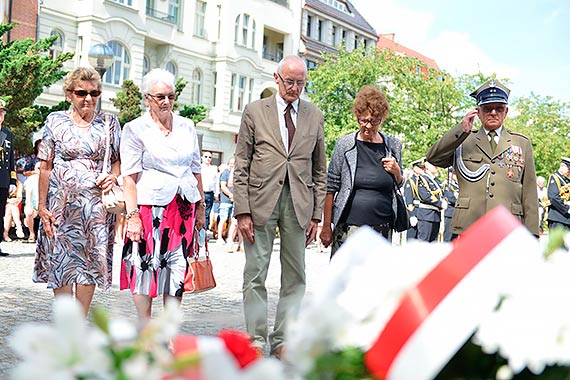 W wito Wojska Polskiego marynarze 8 Flotylli Obrony Wybrzea zaprezentowali si na ulicach miasta i zaprosili na pokady okrtw