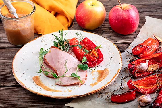 Powitaj jesie kulinarnie! Przygotuj przystawk ze schabu krotoszyskiego z pieczon papryk i musem jabkowym