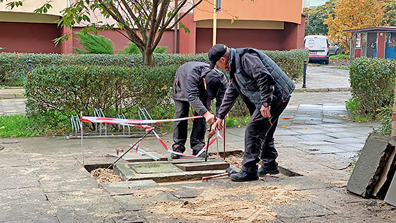 witeczne cuda coraz bliej. Pierwszym w miecie jest… likwidacja niebezpiecznej studzienki przy przejciu na parking z deptaku Bohaterw Wrzenia