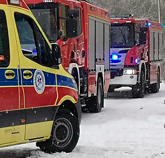 Totalny chaos w subie zdrowia. Do mczyzny z zawaem przyjechaa karetka z Kamienia Pomorskiego, niestety nie przey