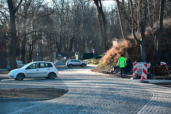 Ulica Jachtowa. Dla pieszych, rowerzystw i zmotoryzowanych