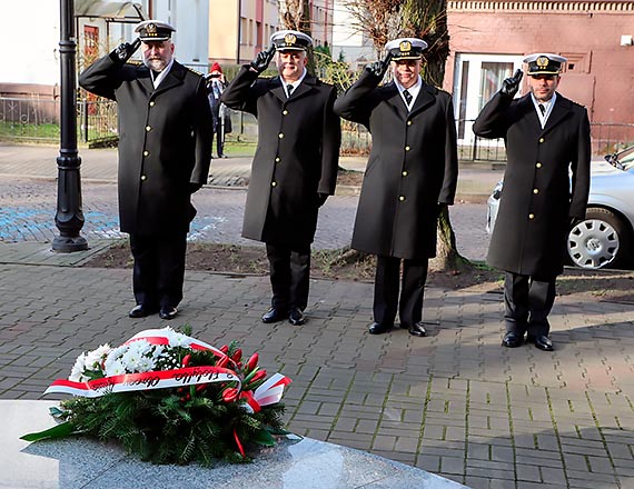 80. rocznica utworzenia Armii Krajowej. Pod pomnikiem Ora Biaego odbyy si uroczystoci