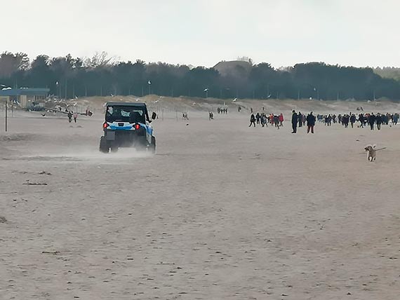 Byskawiczna akcja policji - pdzcy quad przyku uwag Czytelnika