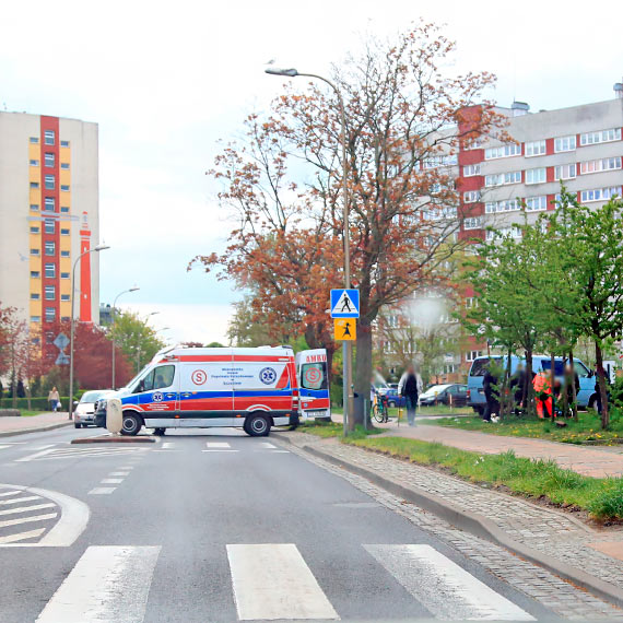 Mczyzna potrzebowa szybkiej pomocy