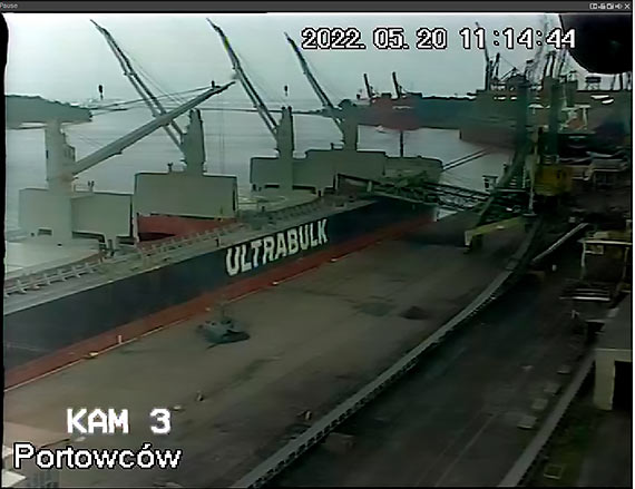 Pierwszy statek z ukraińską rudą wypłynął z portu Świnoujście [3]