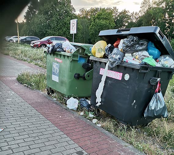 Czytelnik: Pera winoujcia?