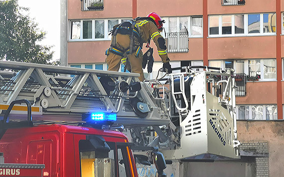 Od rana prosi o wezwanie policji