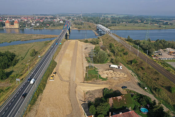 Tak prezentuje się z góry nowa S3 z Dargobądza do Troszyna. Budują most w Wolinie