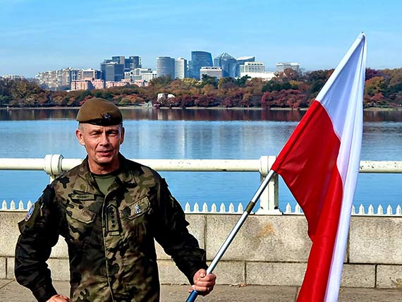 „Poland - good job!” onierz 14 ZBOT w maratonie Marines w Waszyngtonie