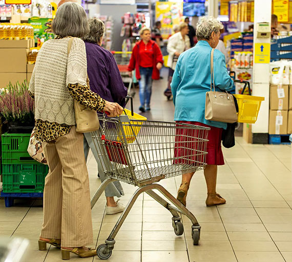 Droyzna w sklepach nie odpuszcza. Produkty tuszczowe i sypkie najbardziej drenuj portfele Polakw