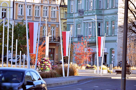 Biao-czerwone miasto. winoujcie przystroio si na Dzie Niepodlegoci