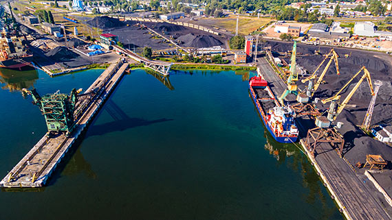Porty w Szczecinie i Świnoujściu pracują na rekord przeładunków