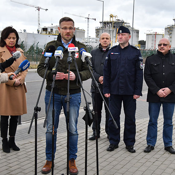 Droga do najwikszych atrakcji winoujcia bdzie zamknita? Wojewoda zachodniopomorski: Sprawa bezpieczestwa nie moe by przedmiotem kompromisu