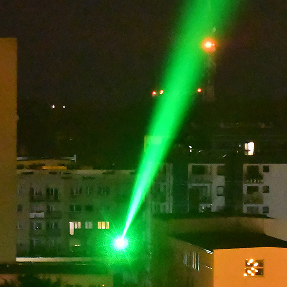 Nieodpowiedzialne zachowanie z uyciem lasera