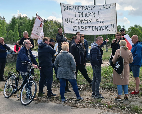 Protestujcy mieszkacy winoujcia (Warszw) daj dialogu