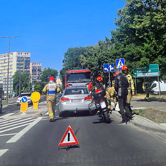 Kolizja motocykla i samochodu osobowego