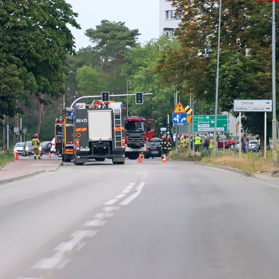 Kolizja drogowa na ulicy Nowokarsiborskiej