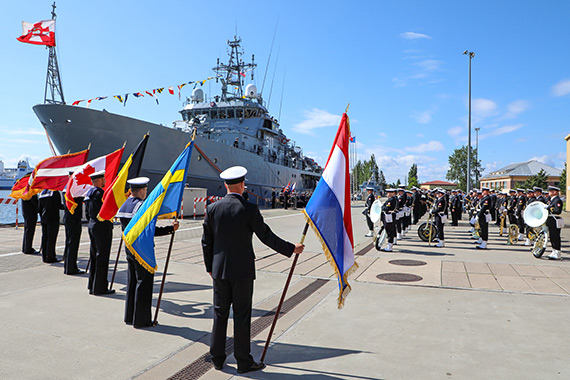 Polscy marynarze na czele Staego Zespou Si Obrony Przeciwminowej NATO Grupa 1